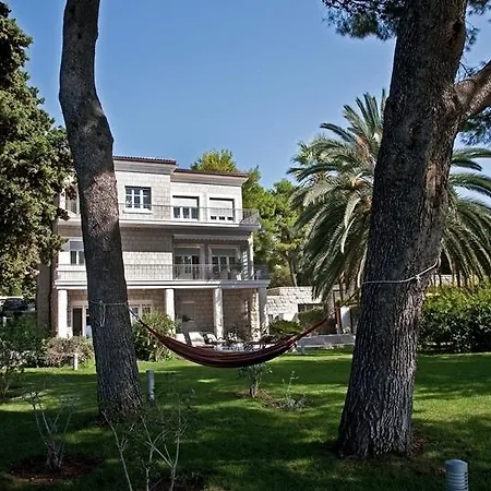 Villa Split Villa *